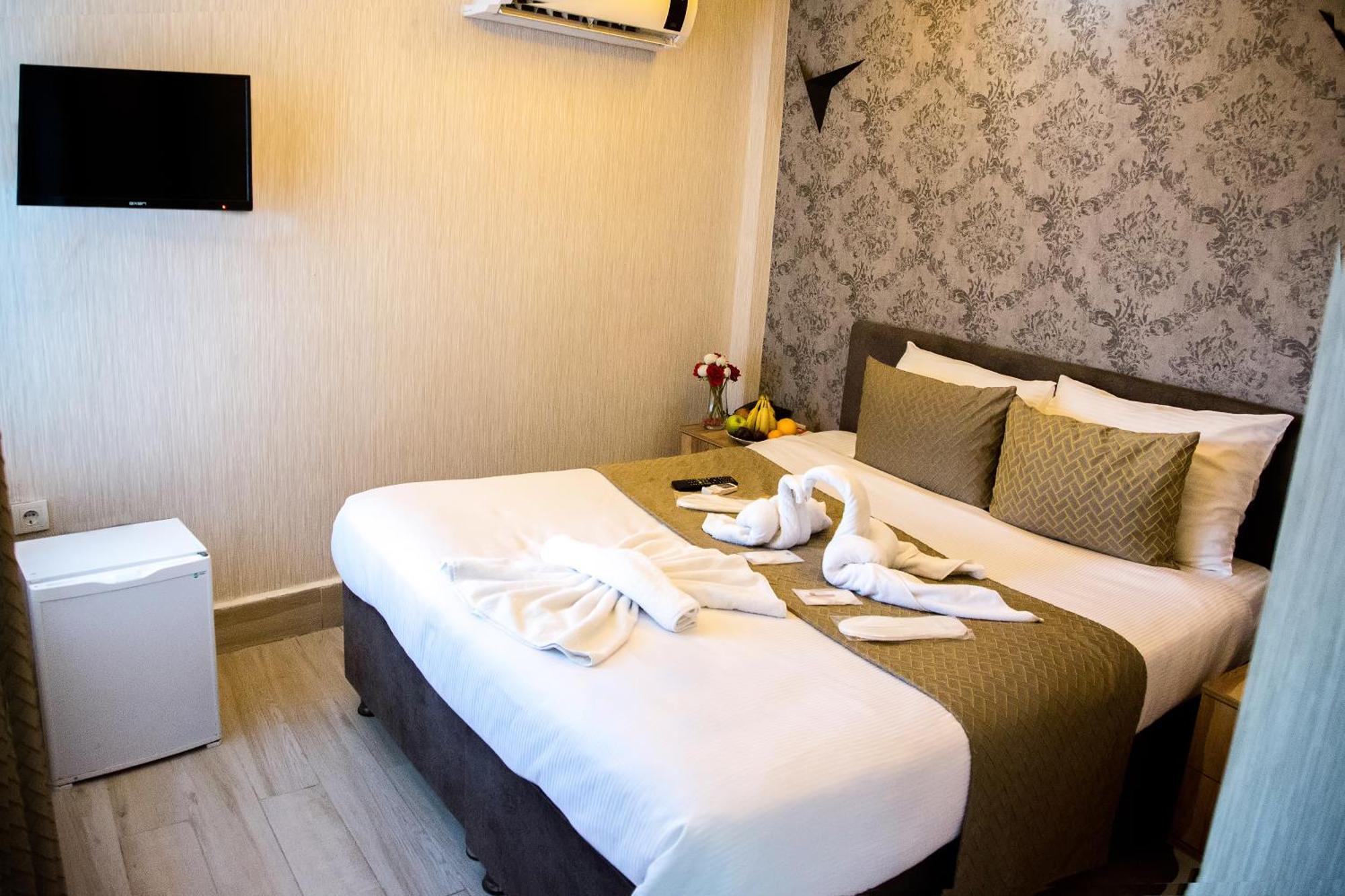 Honey Hotel Istanboel Buitenkant foto